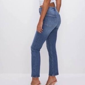 Good American Pull on Straight Jeans M